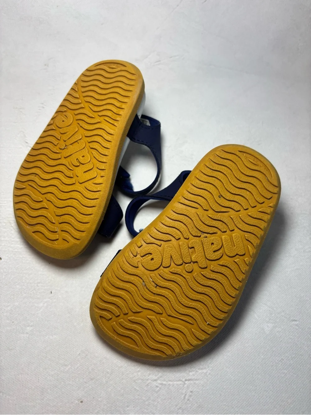 Native Kids Navy and White Sandals with Tan Sole, size 6 US toddler, waterproof